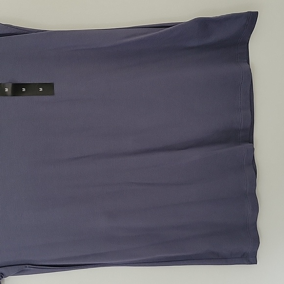 Banana Republic Short Sleeve T-Shirt, Size Meduim - Picture 3 of 8